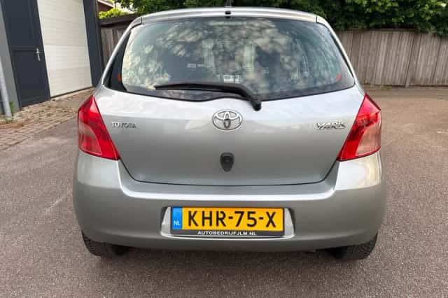 Toyota Yaris (2008) thumbnail 5