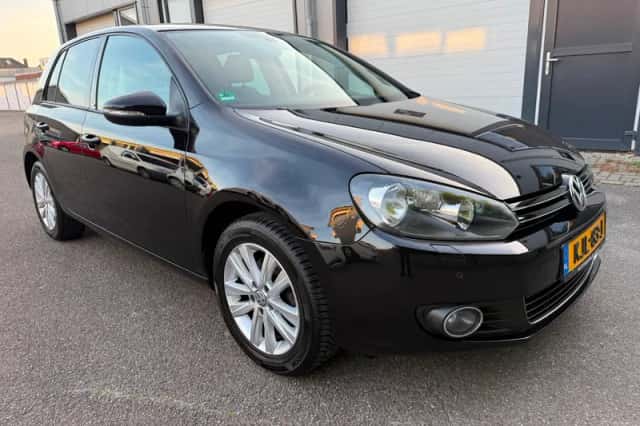 Volkswagen Golf (2012) thumbnail 3