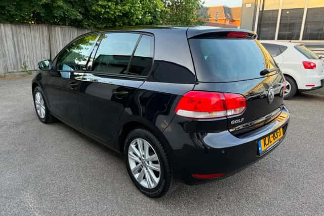Volkswagen Golf (2012) thumbnail 6