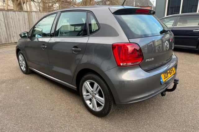 Volkswagen Polo (2010) thumbnail 6