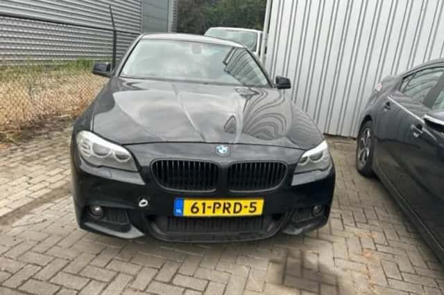BMW 5-Serie (2011) thumbnail 2
