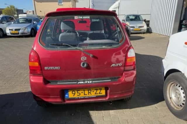 Suzuki Alto (2003) thumbnail 3