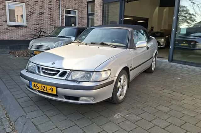 Saab 9-3 (2000) thumbnail 1