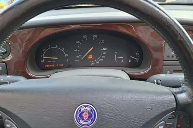 Saab 9-3 (2000) thumbnail 3