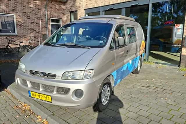 Hyundai H200 (2000) thumbnail 1