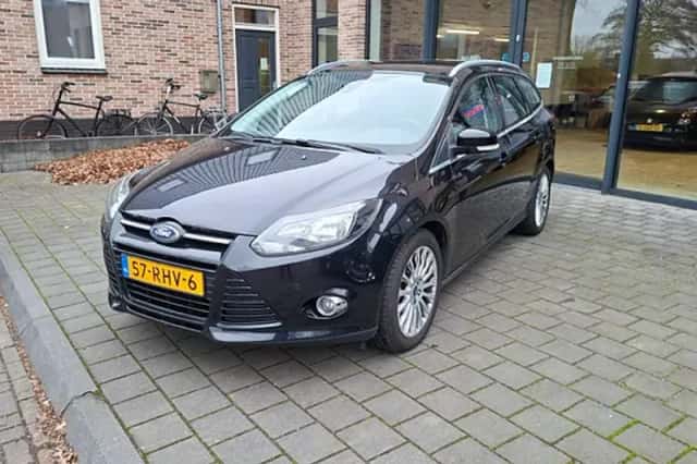 Ford Focus (2011) thumbnail 1