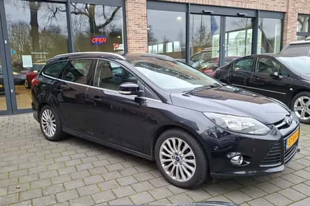 Ford Focus (2011) thumbnail 2