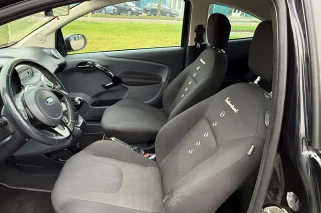 Ford Ka (2012) thumbnail 3