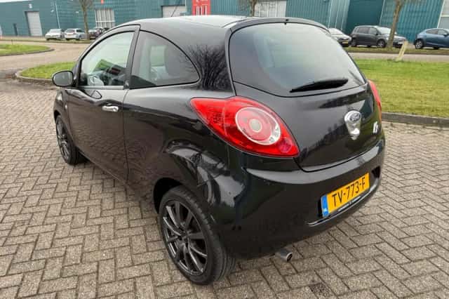 Ford Ka (2012) thumbnail 5