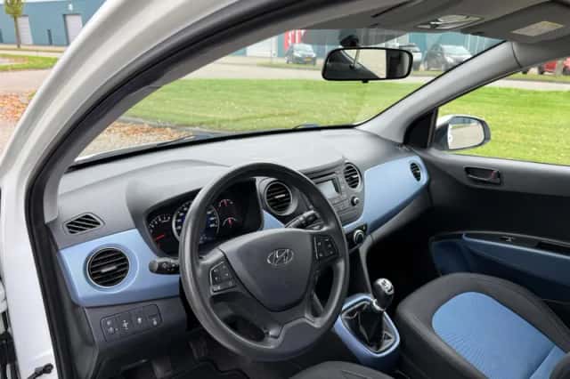 Hyundai i10 (2015) thumbnail 6