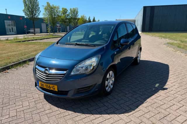 Opel Meriva (2015) thumbnail 1