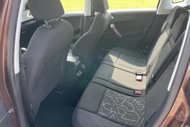 Peugeot 2008 (2014) thumbnail 4