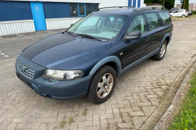 Volvo XC70 (2004) thumbnail 1