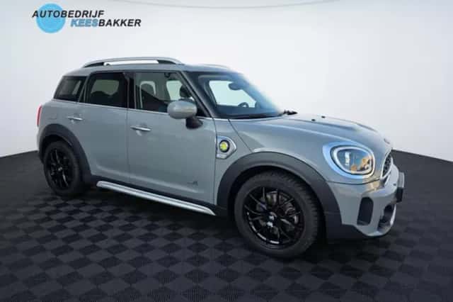 MINI Countryman (2022) thumbnail 4