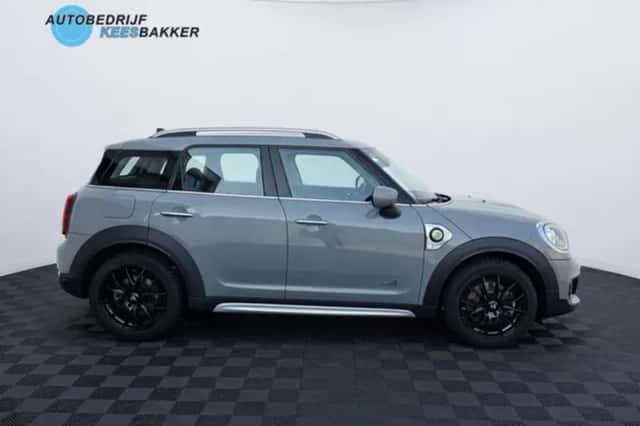 MINI Countryman (2022) thumbnail 6
