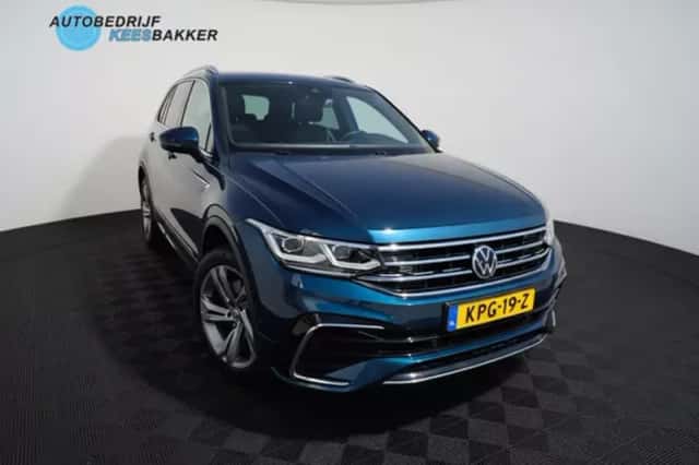 Volkswagen Tiguan (2021) thumbnail 2