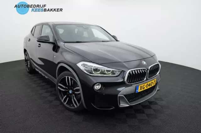 BMW X2 (2019) thumbnail 2