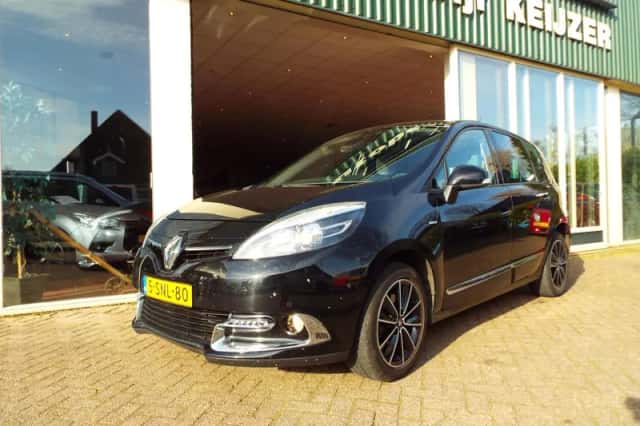 Renault Scénic (2013) thumbnail 2