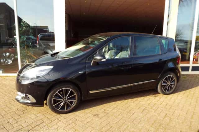 Renault Scénic (2013) thumbnail 3