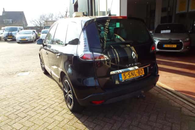 Renault Scénic (2013) thumbnail 4