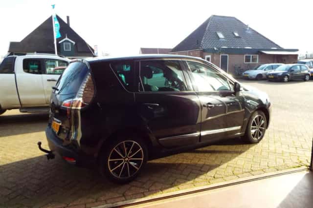 Renault Scénic (2013) thumbnail 6