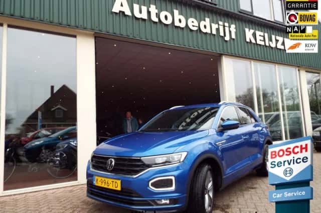 Volkswagen T-Roc (2021) thumbnail 1
