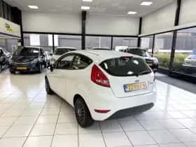 Ford Fiesta (2011) thumbnail 13