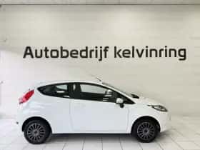 Ford Fiesta (2011) thumbnail 4