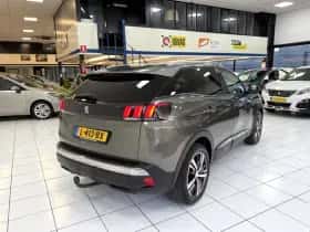 Peugeot 3008 (2018) thumbnail 13