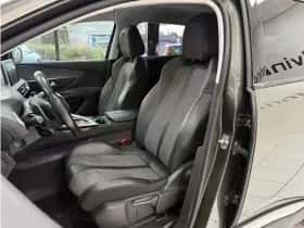 Peugeot 3008 (2018) thumbnail 29