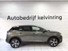 Peugeot 3008 (2018) thumbnail 4