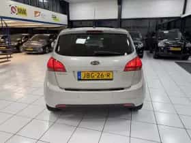 Kia Venga (2011) thumbnail 12