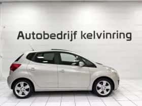 Kia Venga (2011) thumbnail 4