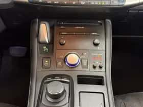 Lexus CT (2016) thumbnail 20