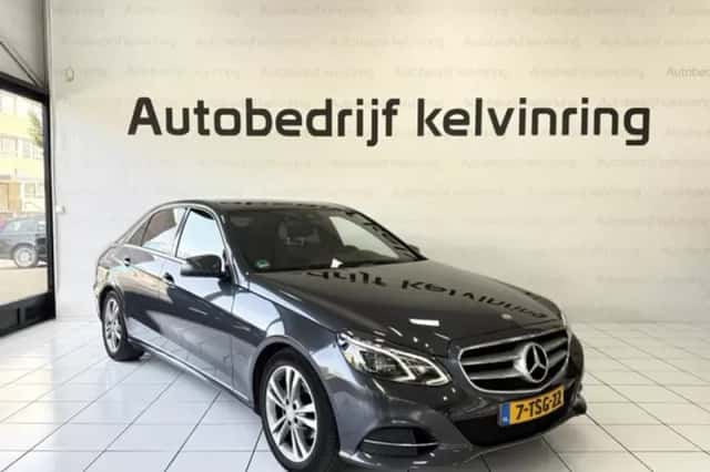 Mercedes-Benz E-Klasse (2013) thumbnail 3