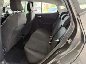 Ford Fiesta (2018) thumbnail 24