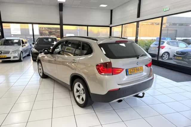 BMW X1 (2012) thumbnail 11