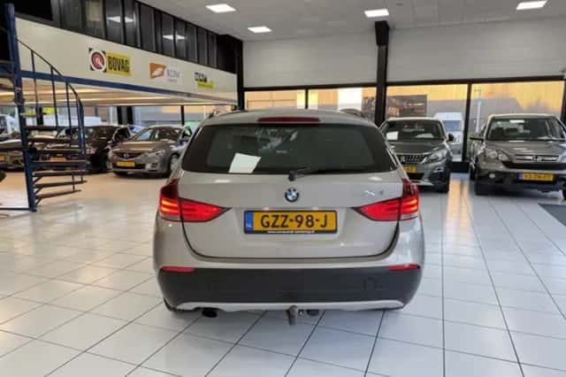 BMW X1 (2012) thumbnail 12