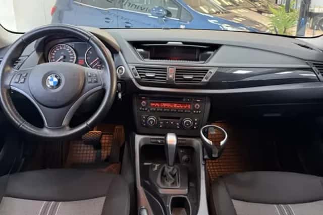 BMW X1 (2012) thumbnail 15