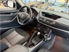 BMW X1 (2012) thumbnail 16