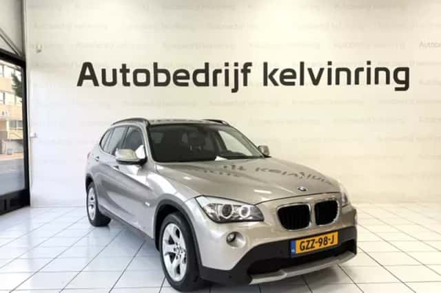 BMW X1 (2012) thumbnail 3