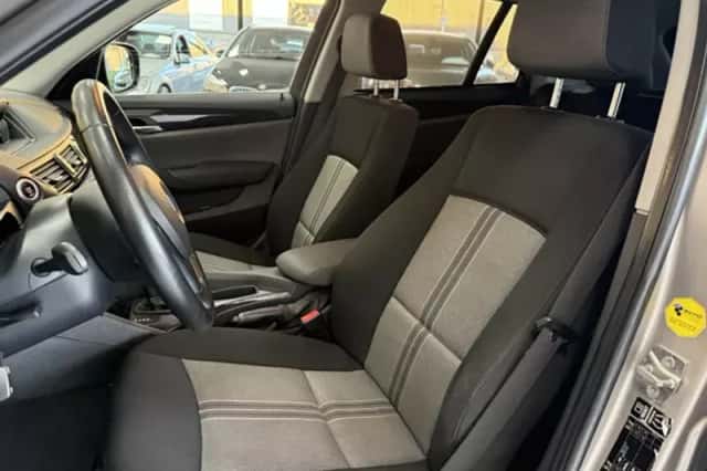 BMW X1 (2012) thumbnail 24