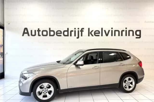 BMW X1 (2012) thumbnail 9