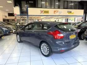 Ford Focus (2011) thumbnail 11