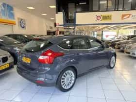 Ford Focus (2011) thumbnail 16