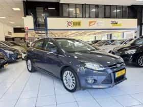Ford Focus (2011) thumbnail 3