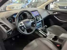 Ford Focus (2011) thumbnail 23