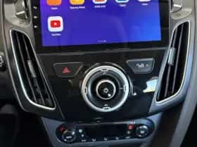 Ford Focus (2011) thumbnail 33