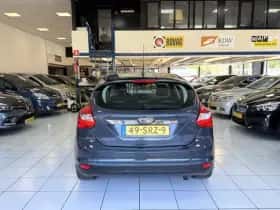 Ford Focus (2011) thumbnail 10