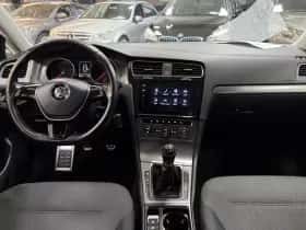 Volkswagen Golf (2013) thumbnail 16
